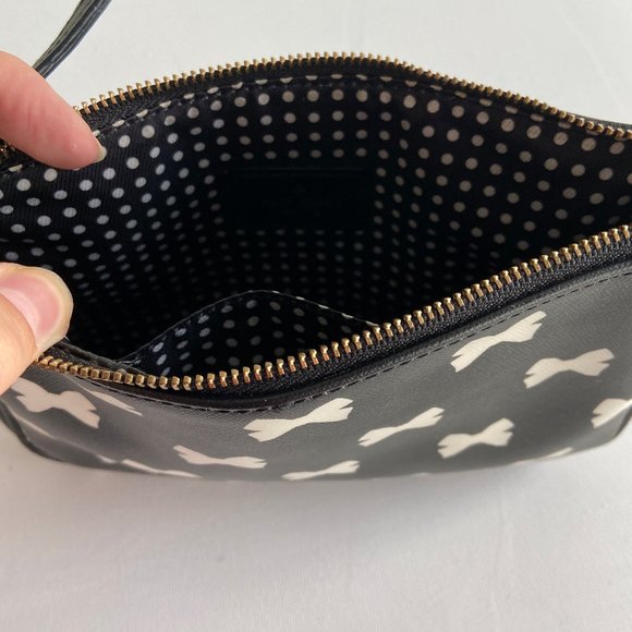 Kate Spade White Bow Print Black Wristlet Purse - Picture 4 of 4